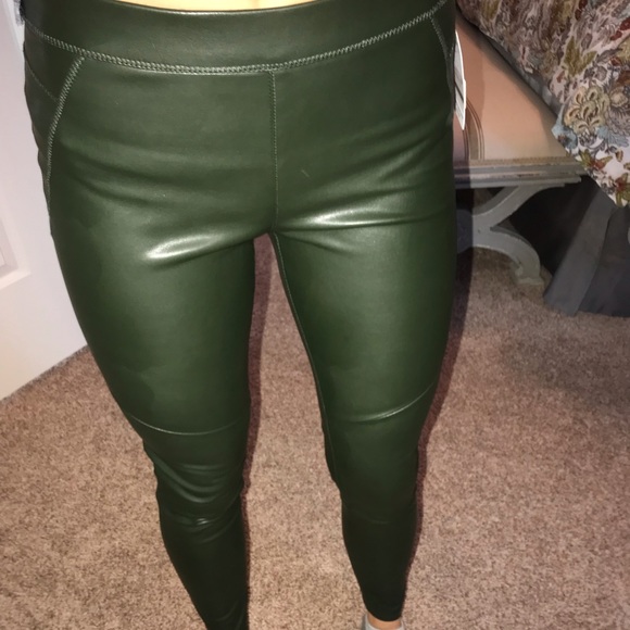 NWT Free People Vegan Leggings, Moss, sz. 24 - Picture 4 of 6